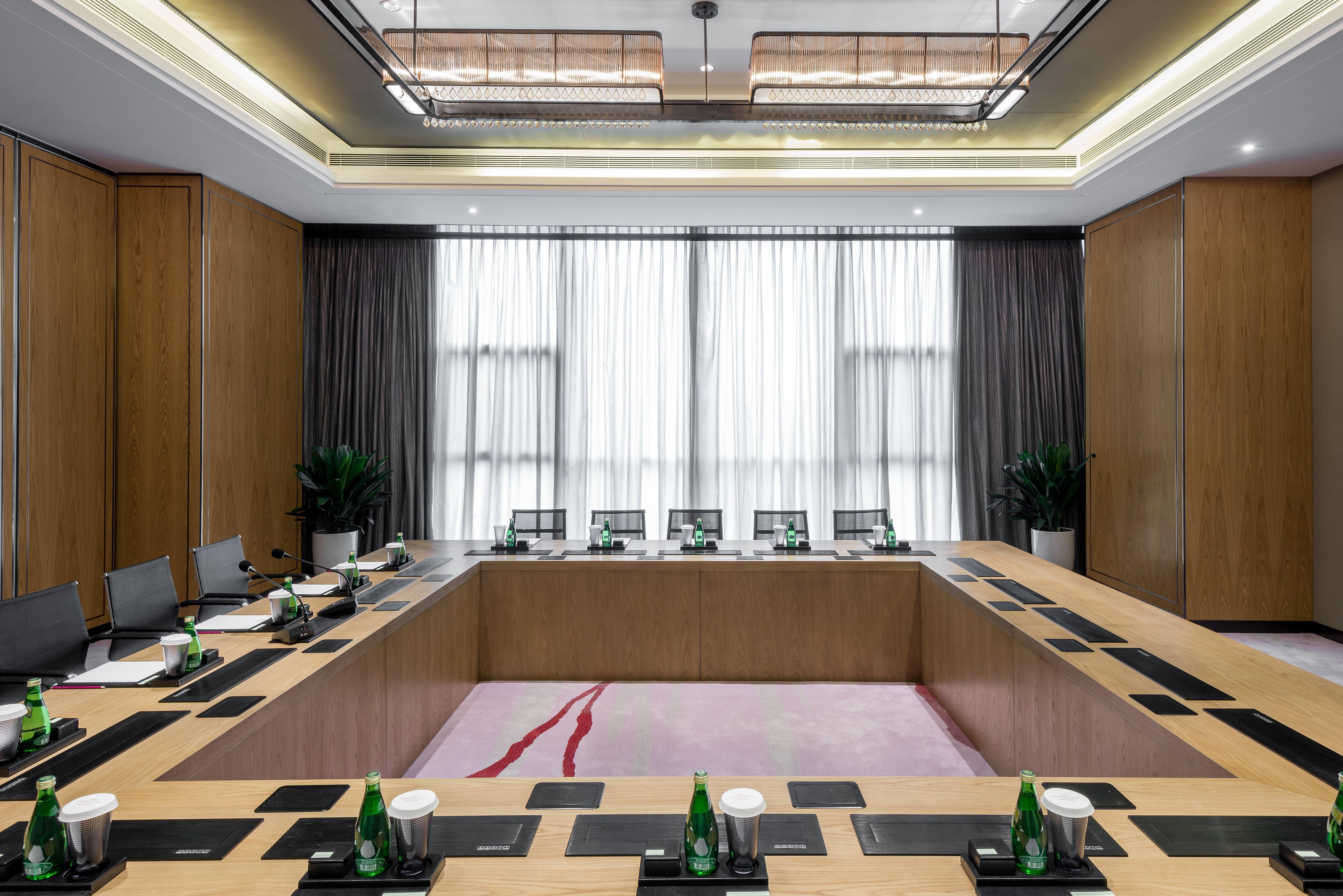 Crowne Plaza Yibin By Ihg Hotel Exterior photo